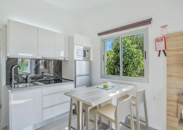 Vista Adults Only Apartamento