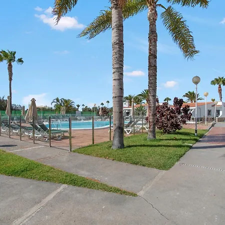 Vista Adults Only Apartamento